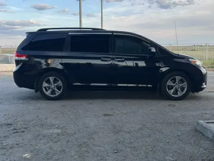 Toyota Sienna 2013 года за 8 500 000 тг. в Актобе – фото 5
