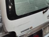 Крышка багажника Toyota Hiace рестайлинг за 140 000 тг. в Алматы – фото 5