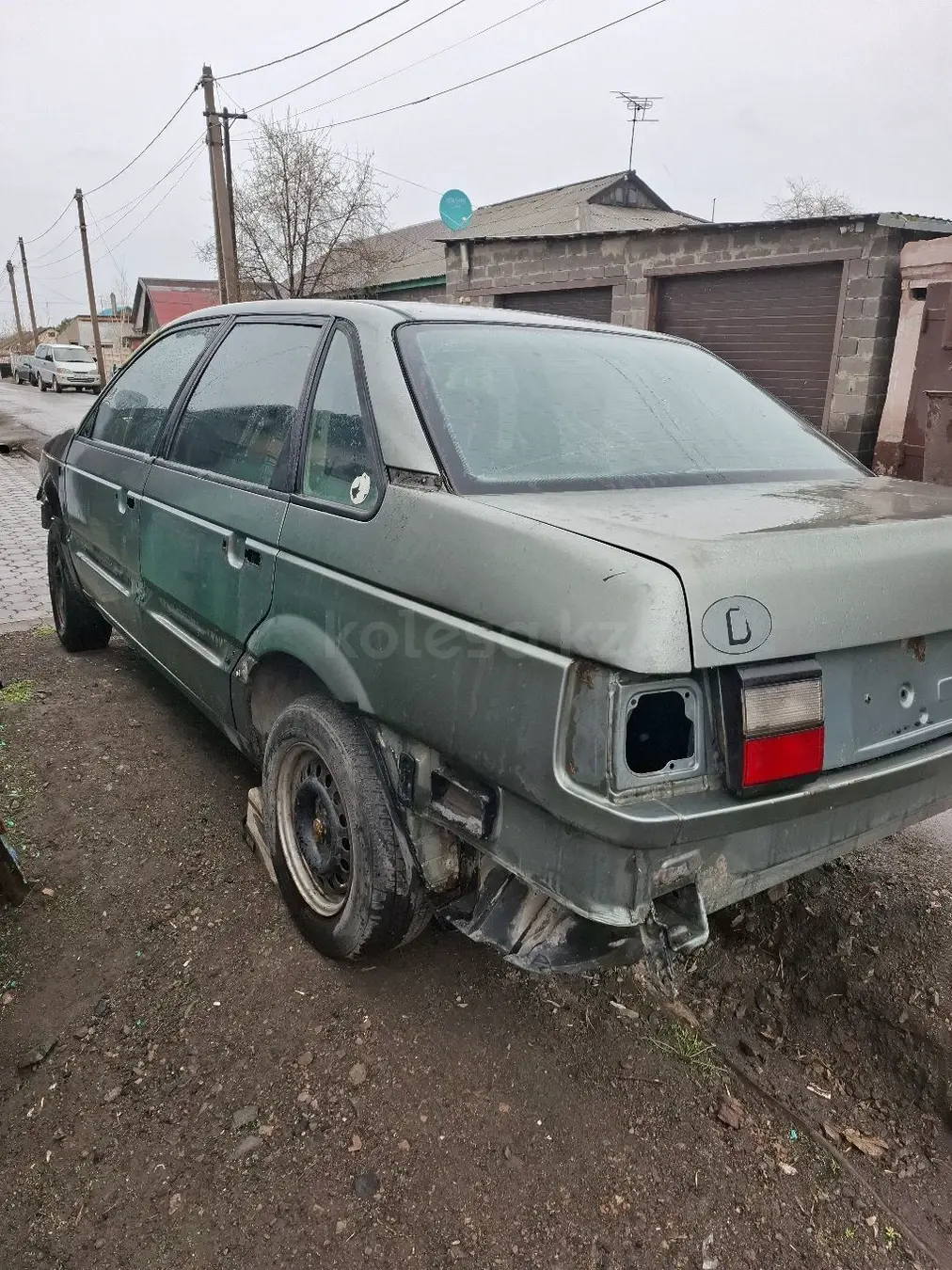 Volkswagen Passat, 1990