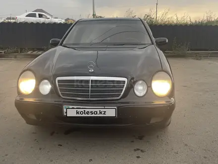 Mercedes-Benz E 230 1998 года за 2 700 000 тг. в Усть-Каменогорск