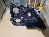 Корпус фары на lx 570 за 25 000 тг. в Алматы