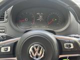 Volkswagen Polo 2019 года за 7 500 000 тг. в Уральск – фото 2