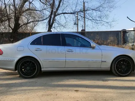Mercedes-Benz E 320 2002 года за 5 800 000 тг. в Алматы – фото 11