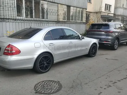 Mercedes-Benz E 320 2002 года за 5 800 000 тг. в Алматы – фото 13