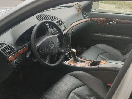 Mercedes-Benz E 320 2002 года за 5 800 000 тг. в Алматы – фото 15