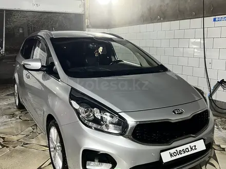 Kia Carens 2018 года за 9 000 000 тг. в Караганда