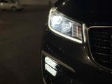 Kia Carnival 2019 года за 16 000 000 тг. в Актау – фото 3