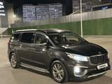 Kia Carnival 2019 года за 16 000 000 тг. в Актау – фото 4