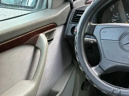 Mercedes-Benz C 180 1996 года за 2 650 000 тг. в Актобе – фото 7