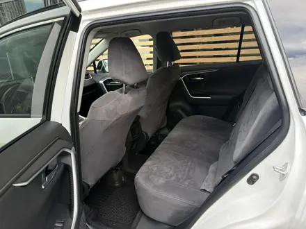 Toyota RAV4 2019 года за 12 750 000 тг. в Астана – фото 11