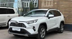 Toyota RAV4 2019 года за 12 750 000 тг. в Астана
