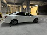 Toyota Camry 2017 годаүшін14 500 000 тг. в Шымкент – фото 3