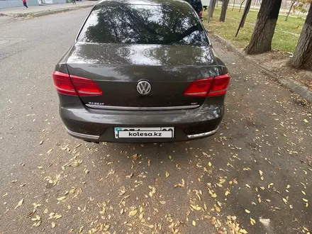 Volkswagen Passat 2014 года за 5 500 000 тг. в Алматы – фото 7