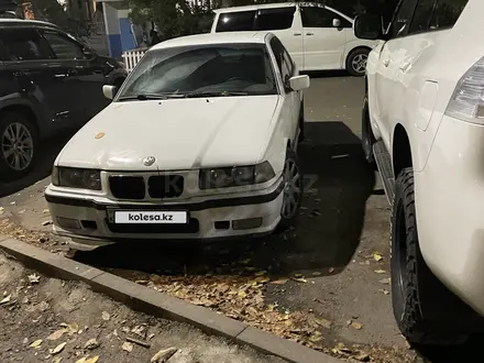BMW 328 1991 года за 1 700 000 тг. в Алматы – фото 4