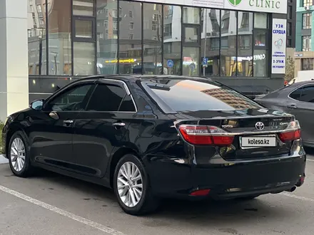 Toyota Camry 2014 года за 11 900 000 тг. в Астана – фото 17