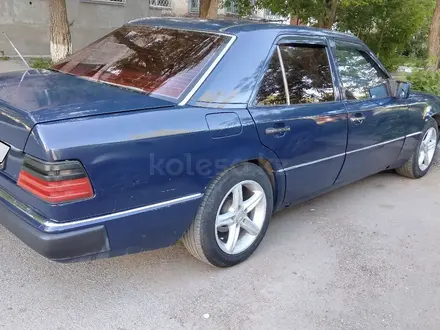 Mercedes-Benz E 230 1991 года за 900 000 тг. в Темиртау – фото 3