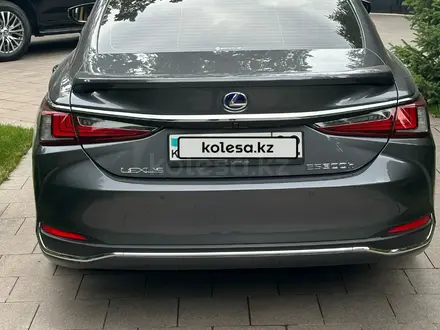 Lexus ES 250 2021 года за 22 500 000 тг. в Алматы – фото 13