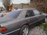 Mercedes-Benz E 230 1992 годаfor780 000 тг. в Шымкент – фото 3