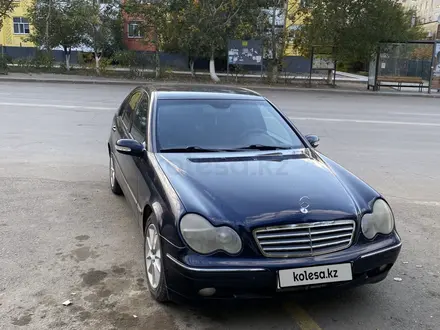 Mercedes-Benz C 240 2001 года за 3 600 000 тг. в Жезказган – фото 3