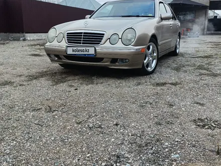 Mercedes-Benz E 320 2001 года за 5 000 000 тг. в Тараз – фото 6