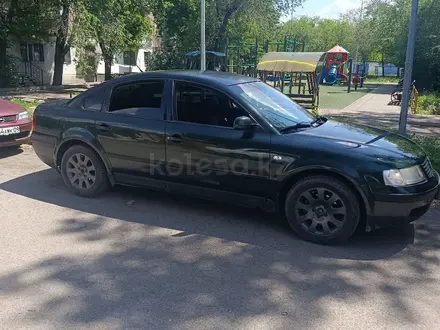 Volkswagen Passat 1997 года за 1 800 000 тг. в Караганда – фото 3