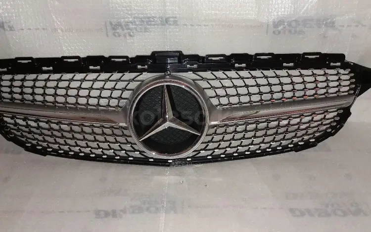 Решетка Diamond Mercedes W205 за 110 000 тг. в Алматы