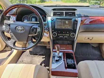 Toyota Camry 2012 года за 9 000 000 тг. в Алматы – фото 10