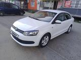 Volkswagen Polo 2015 годаfor5 100 000 тг. в Уральск – фото 2