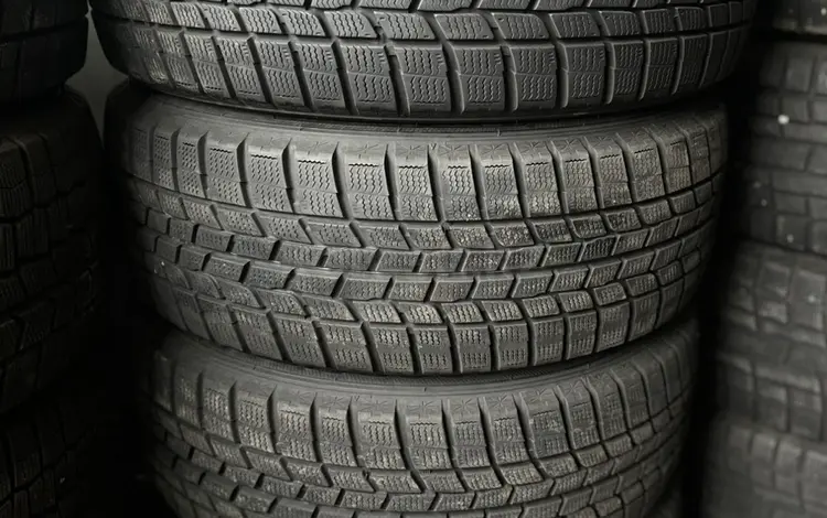 Шины Goodyear 215/55/17 зима Диски Subaruүшін11 777 тг. в Уральск