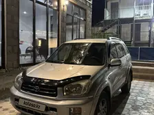 Toyota RAV4, 2000