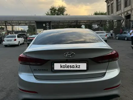 Hyundai Elantra 2018 года за 8 000 000 тг. в Алматы – фото 4