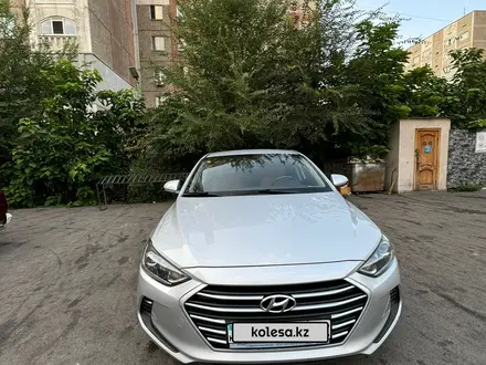 Hyundai Elantra 2018 года за 8 000 000 тг. в Алматы