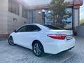 Toyota Camry 2015 года за 9 690 000 тг. в Шымкент – фото 2