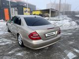 Mercedes-Benz E 240 2003 годаүшін5 300 000 тг. в Хромтау – фото 4