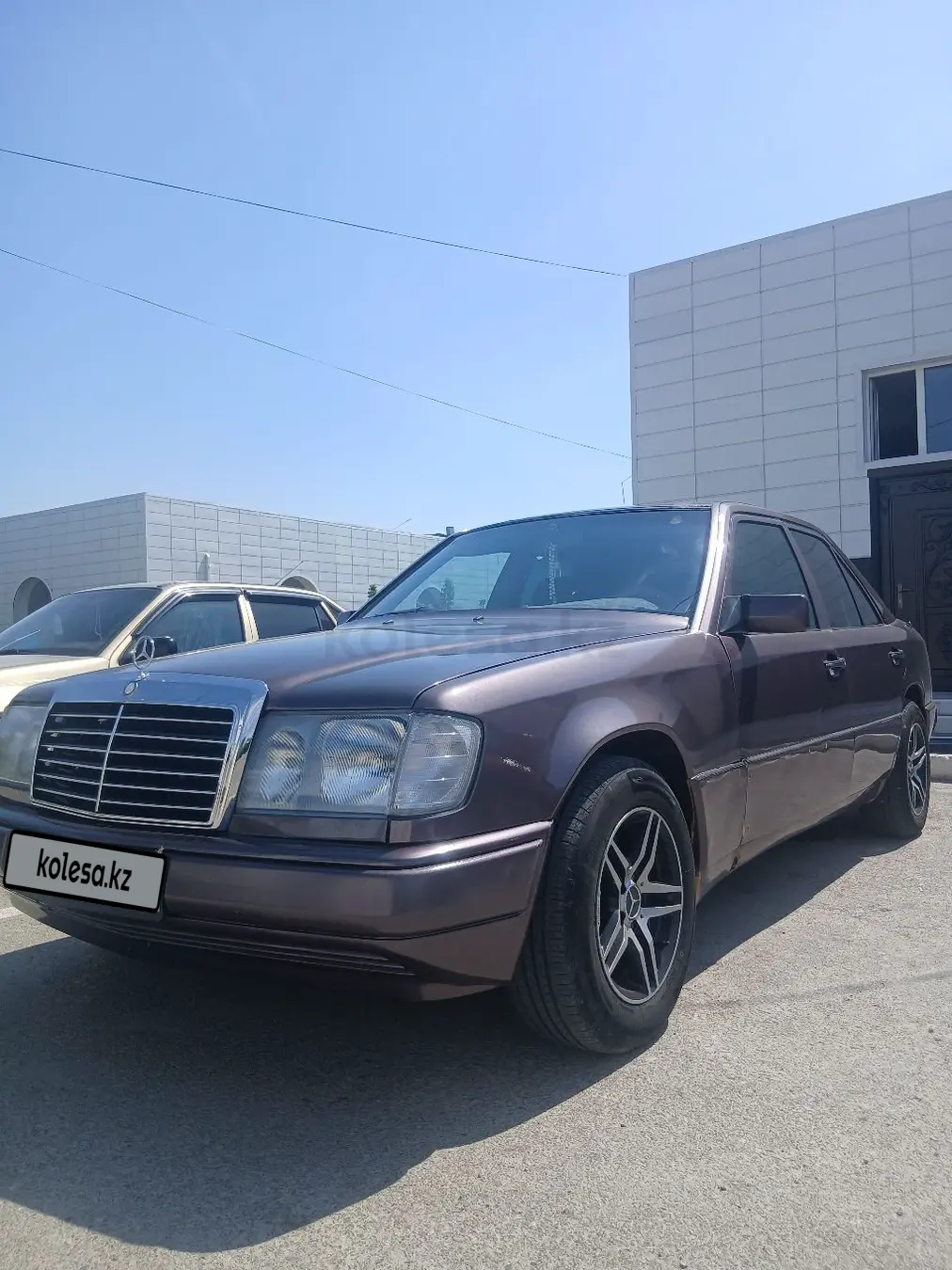 Mercedes-Benz E-Class, 1993
