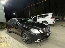 Mercedes-Benz E-Class, 2010