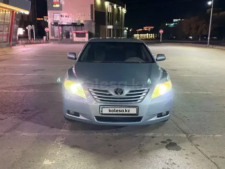 Toyota Camry 2006 года за 5 500 000 тг. в Актобе – фото 2
