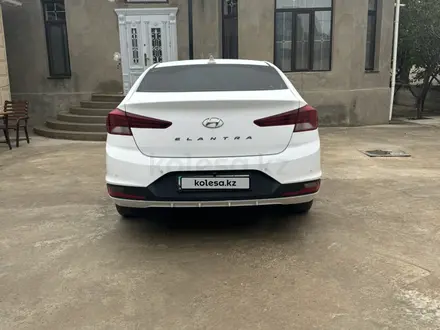 Hyundai Elantra 2019 года за 7 800 000 тг. в Шымкент – фото 4