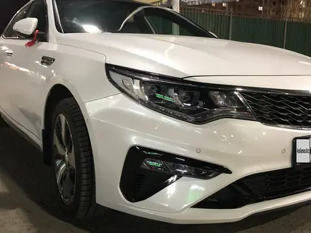 Kia Optima 2018 года за 10 000 000 тг. в Атырау – фото 3