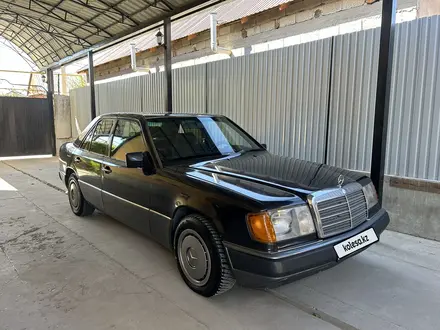 Mercedes-Benz E 230 1991 года за 1 800 000 тг. в Шымкент