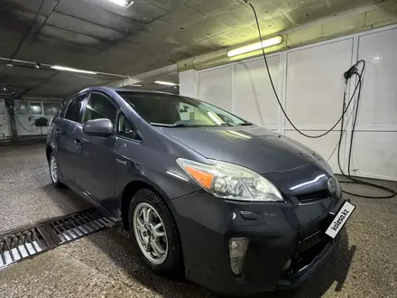 Toyota Prius 2015 года за 7 100 000 тг. в Актобе – фото 2