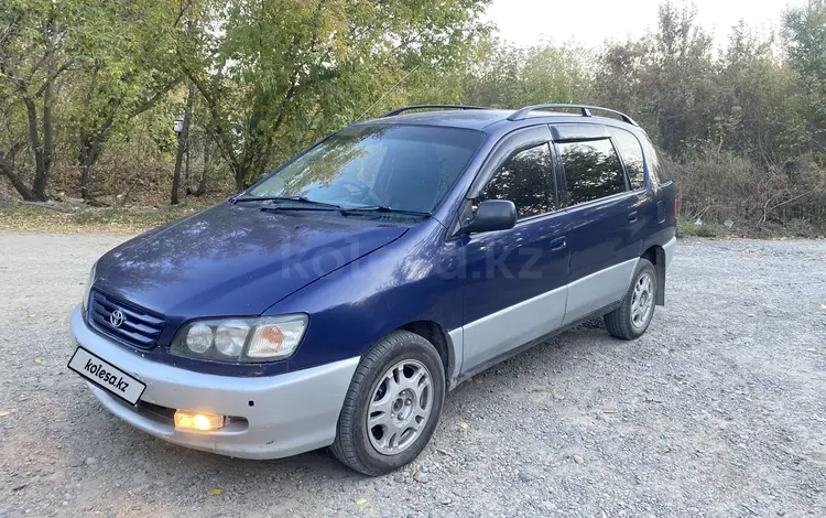 Toyota Ipsum 1996 года за 3 150 000 тг. в Усть-Каменогорск