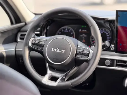 Kia K5 2023 года за 10 290 000 тг. в Астана – фото 11