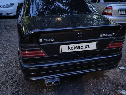 Mercedes-Benz E 300 1992 года за 2 300 000 тг. в Караганда – фото 9