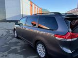 Toyota Sienna 2014 года за 9 300 000 тг. в Атырау – фото 5