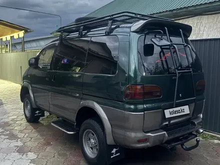Mitsubishi Delica 1998 года за 7 000 000 тг. в Алматы – фото 2