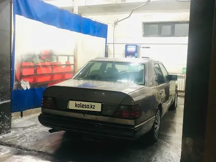 Mercedes-Benz E 230 1992 года за 800 000 тг. в Кызылорда