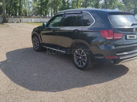 BMW X5 2016 года за 15 750 000 тг. в Караганда – фото 6
