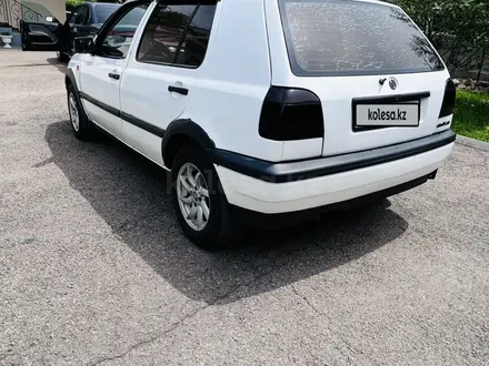 Volkswagen Golf 1993 года за 900 000 тг. в Алматы – фото 2