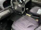 Toyota Camry 2003 годаfor3 800 000 тг. в Атырау – фото 3